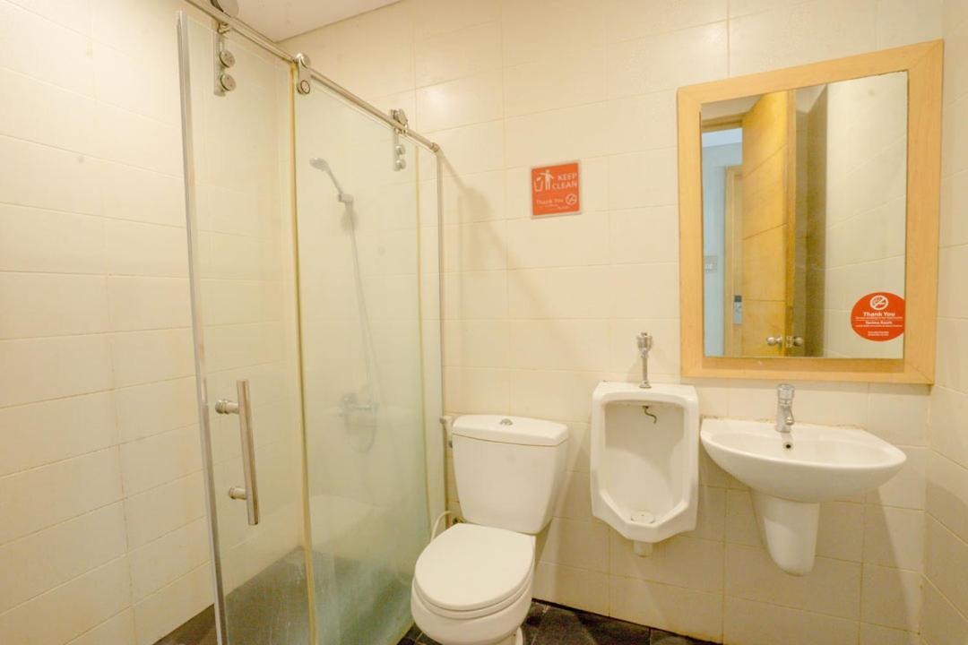 Life Hotel Stasiun Kota Surabaya Zimmer foto